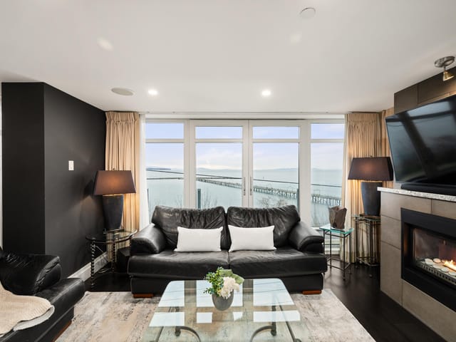 Apartment for sale in White Rock, South Surrey White Rock, 201 15097 Marine Drive, 263121323 | Realtylink.org