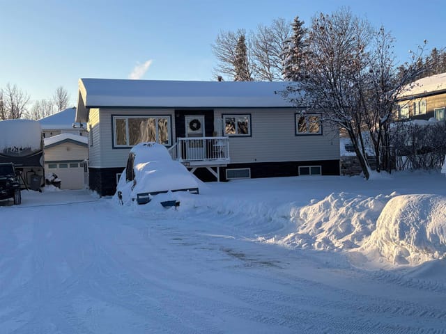 House for sale in Fort Nelson, Fort Nelson, 4815 Spruce Avenue, 263121338 | Realtylink.org