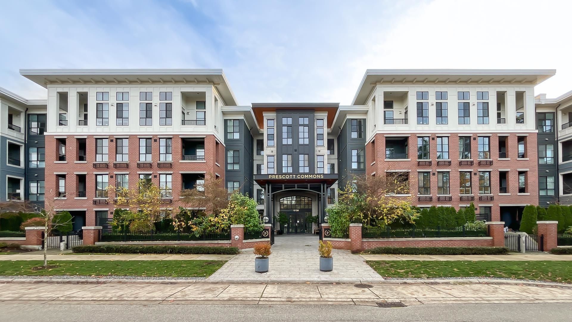 Apartment for sale in Surrey, South Surrey White Rock, 313 15138 34 Avenue, 263121345 | Realtylink.org