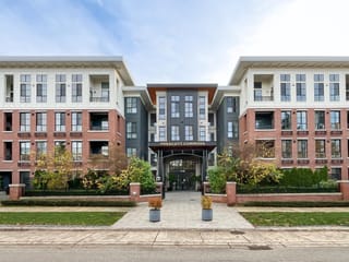 Apartment for sale in Surrey, South Surrey White Rock, 313 15138 34 Avenue, 263121345 | Realtylink.org
