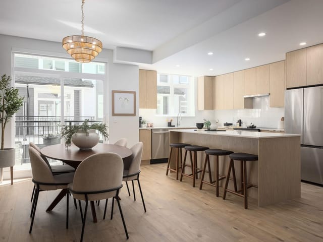 Townhouse for sale in Surrey, South Surrey White Rock, 34 16355 21 Avenue, 263121347 | Realtylink.org