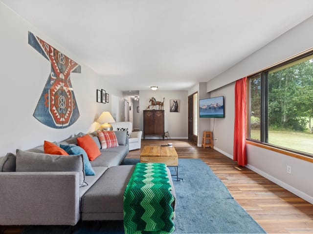 House for sale in Pemberton, Pemberton, 8988b Pemberton Meadows Road, 263121359 | Realtylink.org