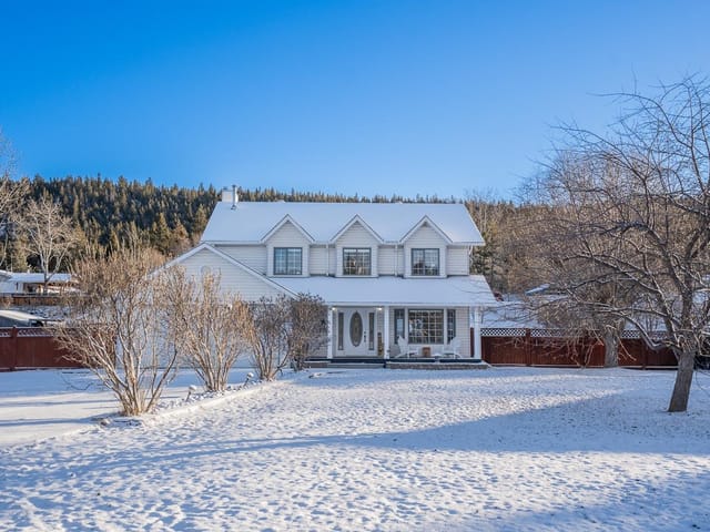 House for sale in 100 Mile House, 100 Mile House, 5663 Horse Lake Road, 263121417 | Realtylink.org