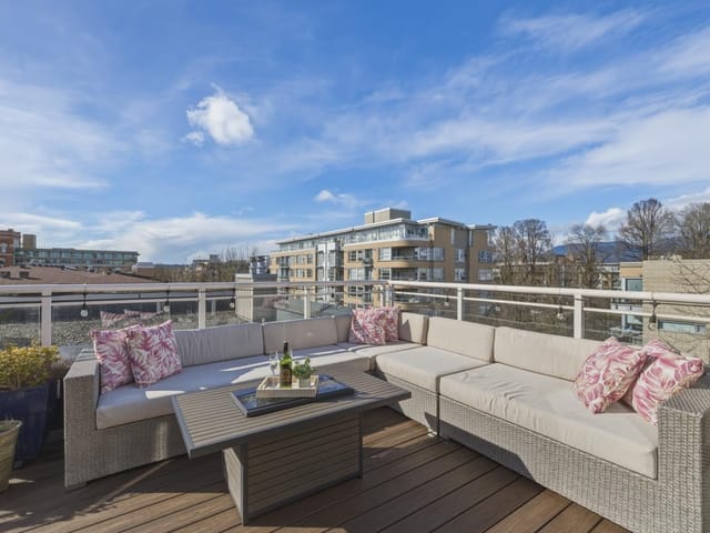 Apartment for sale in Vancouver, Vancouver West, 404 2768 Cranberry Drive, 263121429 | Realtylink.org