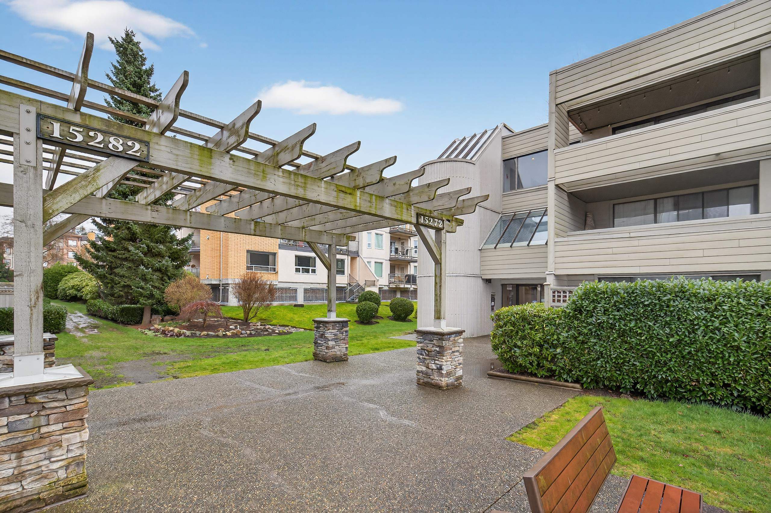 Apartment for sale in Surrey, South Surrey White Rock, 109 15272 19 Avenue, 263121450 | Realtylink.org