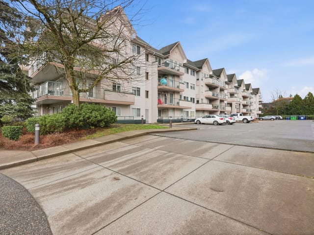Apartment for sale in Abbotsford, Abbotsford, 402 33738 King Road, 263121489 | Realtylink.org