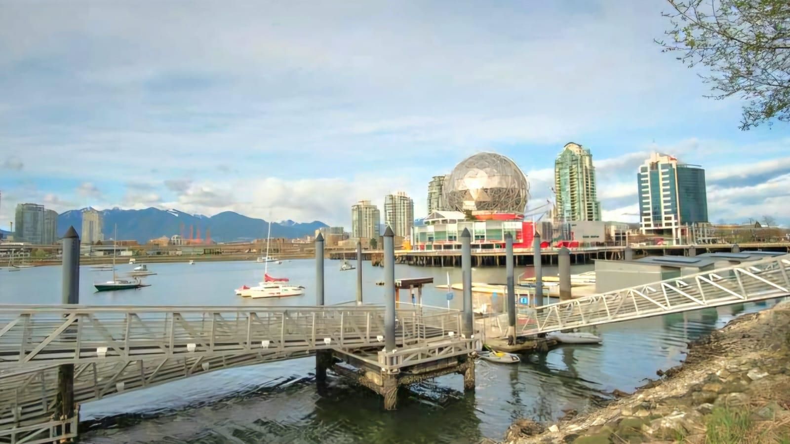 Apartment for rent in Vancouver, Vancouver West, 186 Athletes Way, 263121498 | Realtylink.org