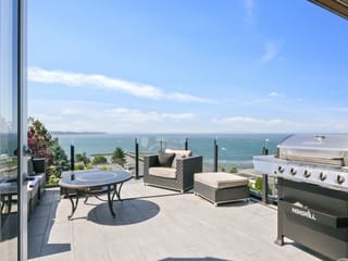 House for sale in White Rock, South Surrey White Rock, 15095 Royal Avenue, 263121562 | Realtylink.org