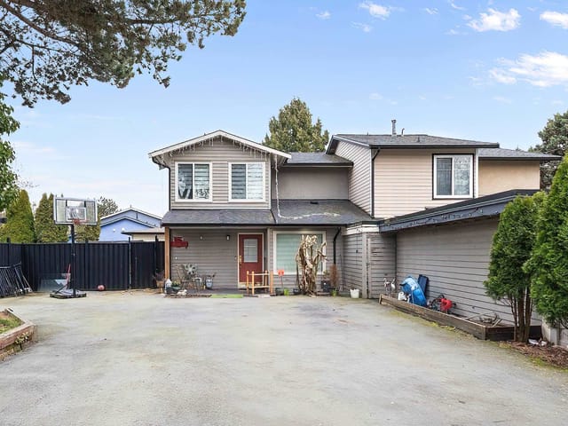 1/2 Duplex for sale in Surrey, Surrey, 6860 134 Street, 263121595 | Realtylink.org