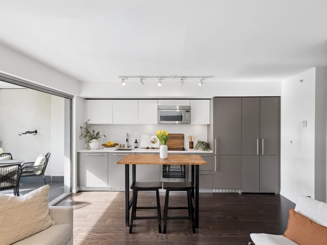 Apartment for sale in Vancouver, Vancouver West, 806 999 Seymour Street, 263121668 | Realtylink.org