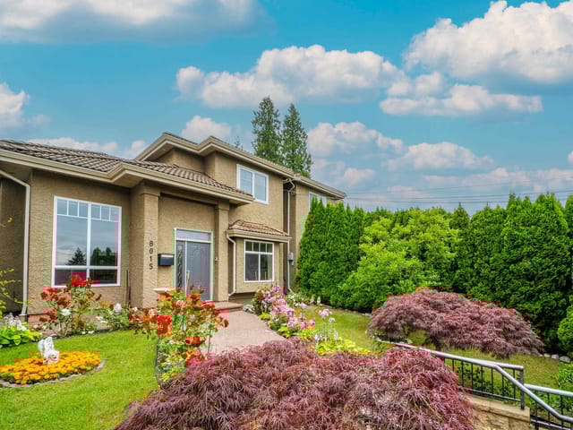 1/2 Duplex for sale in Burnaby, Burnaby East, 8015 11th Avenue, 263121756 | Realtylink.org