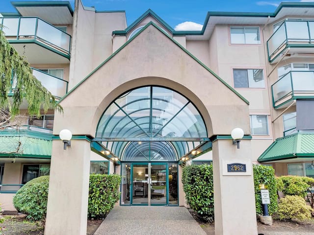 Apartment for sale in Abbotsford, Abbotsford, 216 2962 Trethewey Street, 263121831 | Realtylink.org