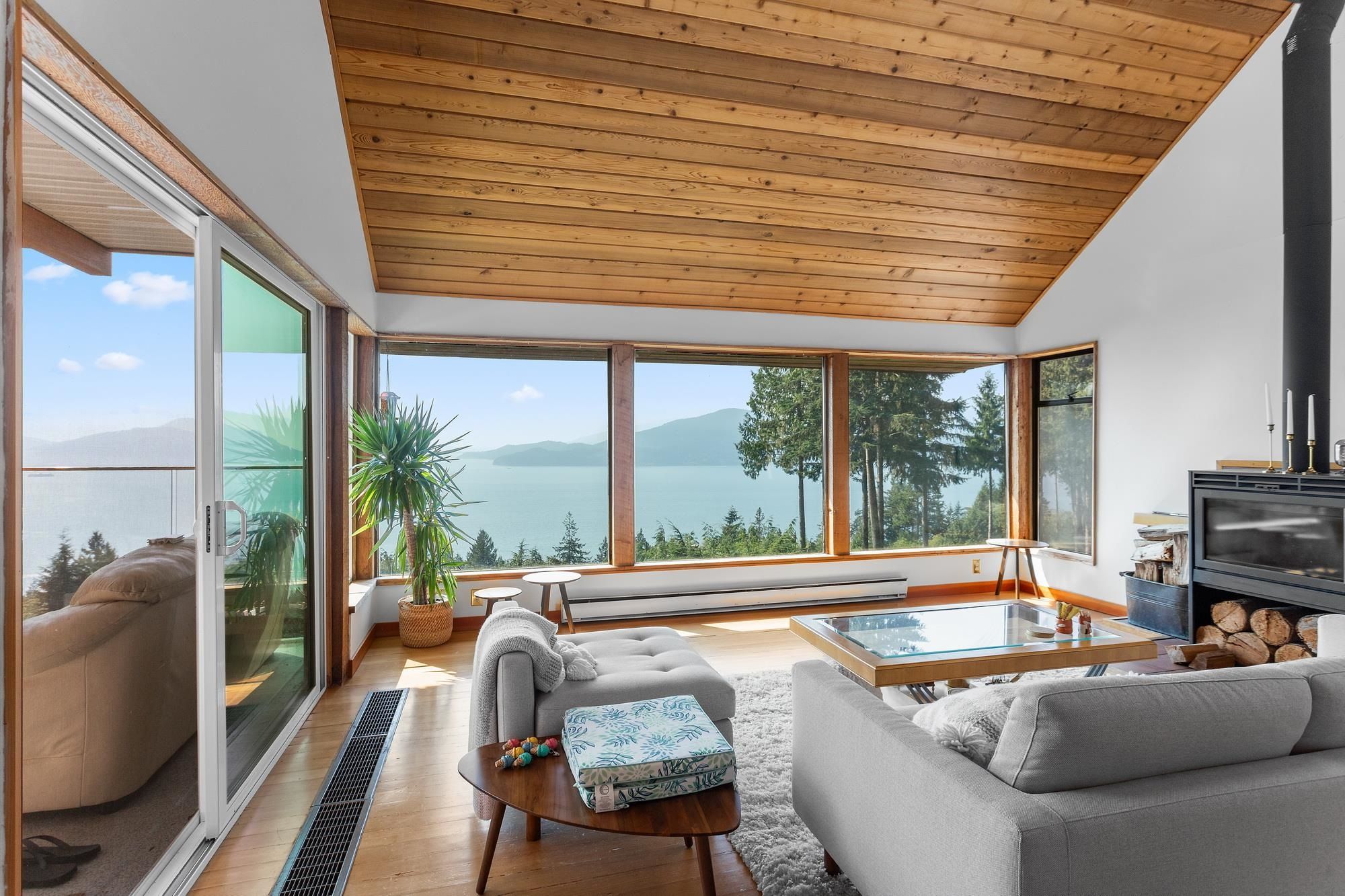 House for sale in Lions Bay, West Vancouver, 270 Mountain Drive, 263121868 | Realtylink.org