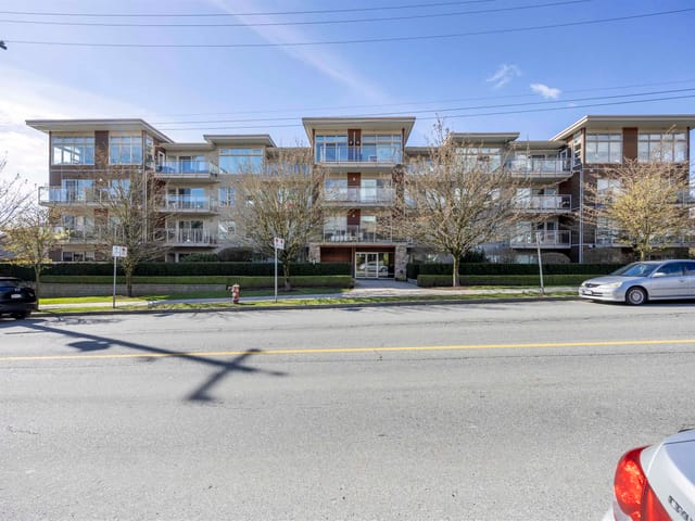 Apartment for sale in Vancouver, North Vancouver, 206 1033 St. Georges Avenue, 263121922 | Realtylink.org