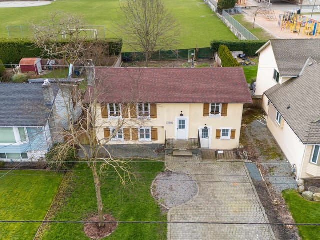 House for sale in White Rock, South Surrey White Rock, 15894 Thrift Avenue, 263121962 | Realtylink.org