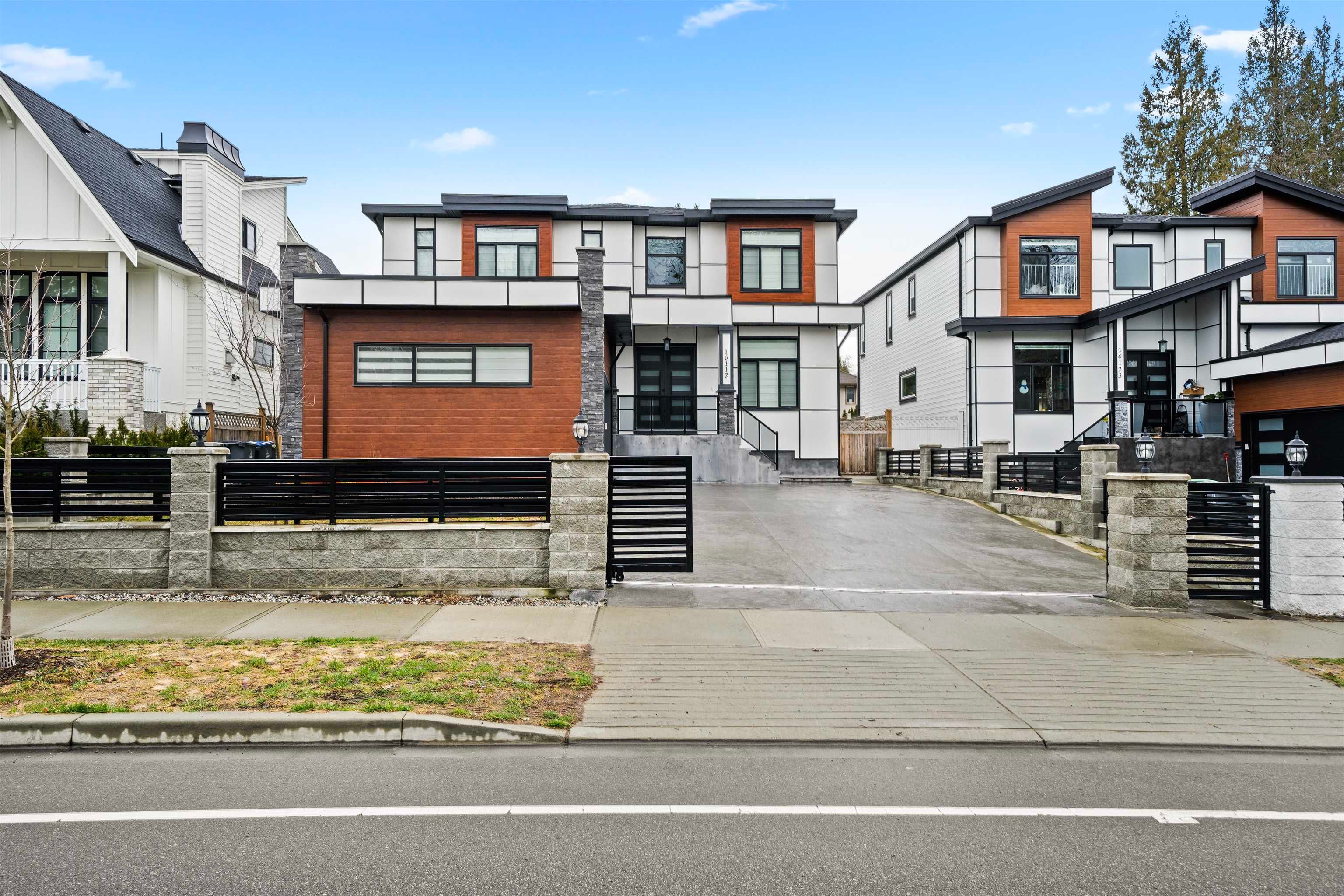 House for sale in Surrey, North Surrey, 16117 108 Avenue, 263121970 | Realtylink.org