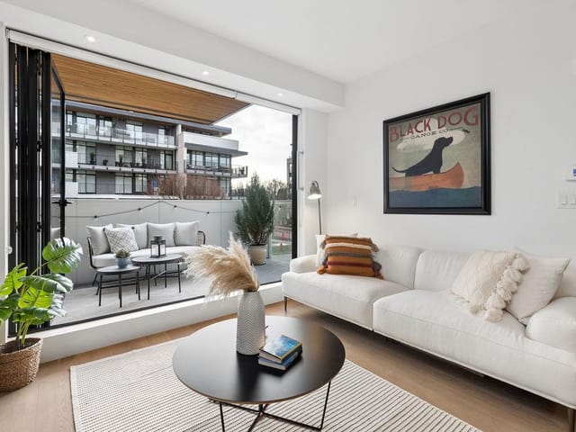 Apartment for sale in Vancouver, Vancouver East, 205 5089 Quebec Street, 263122010 | Realtylink.org