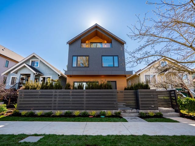 1/2 Duplex for sale in Vancouver, Vancouver East, 1 372 E 37th Avenue, 263122041 | Realtylink.org