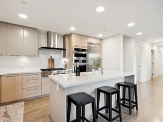 Apartment for sale in White Rock, South Surrey White Rock, 501 14022 North Bluff Road, 263122066 | Realtylink.org