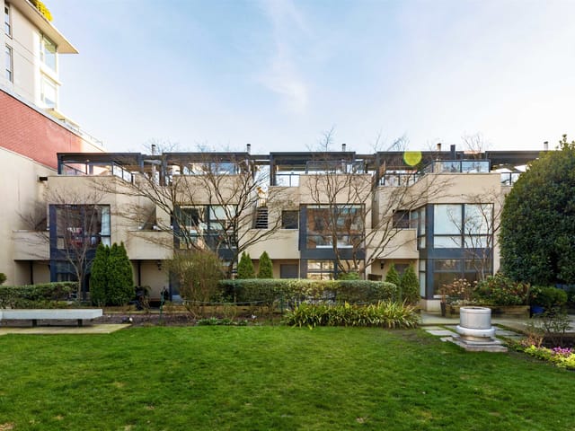 Townhouse for sale in Vancouver, Vancouver West, 203 1155 Homer Street, 263122205 | Realtylink.org