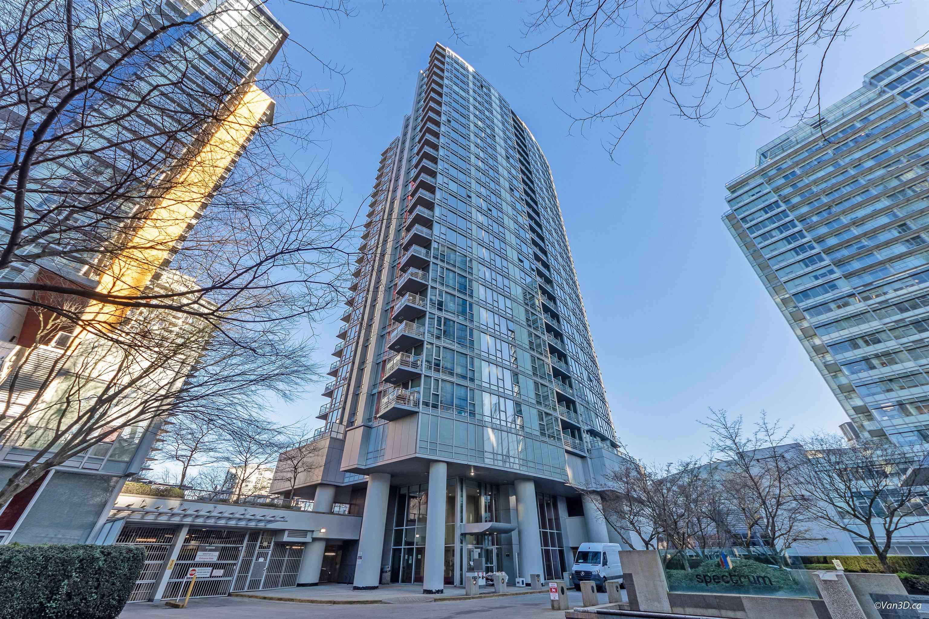 Apartment for sale in Vancouver, Vancouver West, 1209 131 Regiment Square, 263122286 | Realtylink.org
