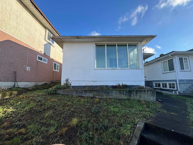 House for sale in Vancouver, Vancouver East, 7654 Fraser Street, 263122346 | Realtylink.org