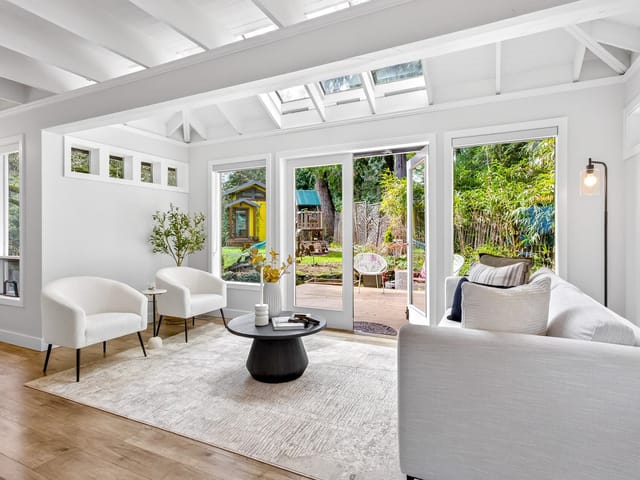 House for sale in Bowen Island, Bowen Island, 1255 Deer Walk, 263122385 | Realtylink.org