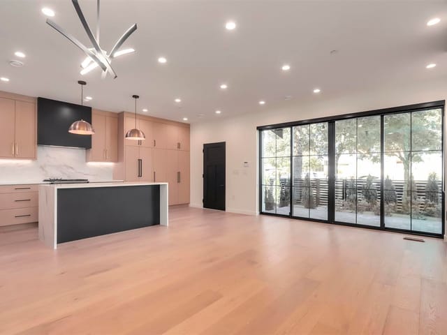 1/2 Duplex for sale in Vancouver, Vancouver East, 2698 E 5th Avenue, 263122410 | Realtylink.org