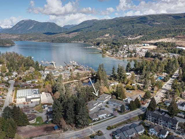 Townhouse for sale in Sechelt, Sunshine Coast, 4 5706 Ebbtide Street, 263122415 | Realtylink.org