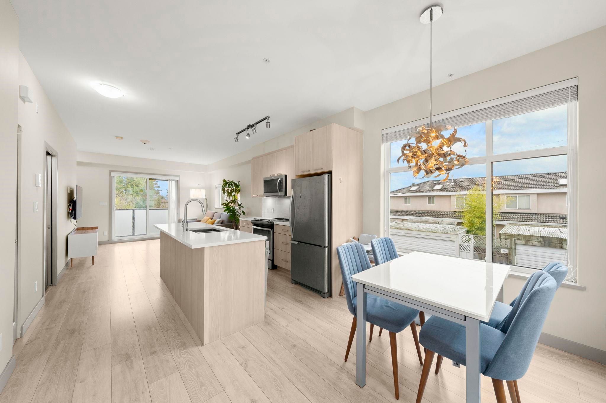 Townhouse for sale in Burnaby, Burnaby South, 216 7001 Royal Oak Avenue, 263122499 | Realtylink.org