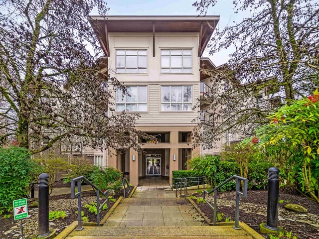 Apartment for sale in Surrey, South Surrey White Rock, 309 15918 26 Avenue, 263122537 | Realtylink.org