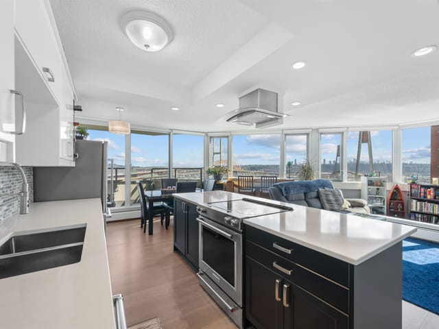 Apartment for sale in New Westminster, New Westminster, 903 31 Elliot Street, 263122609 | Realtylink.org