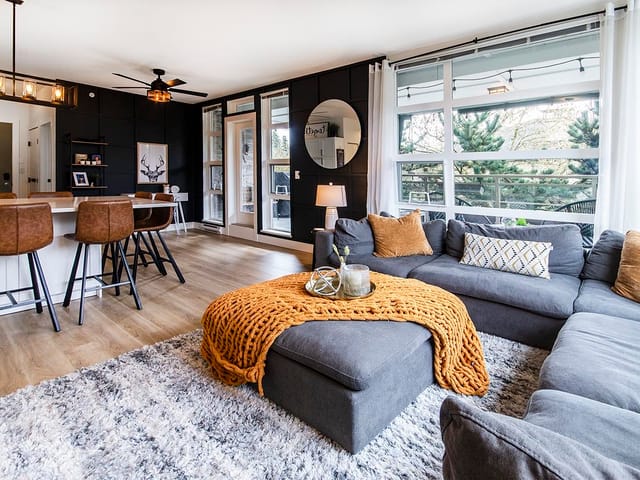 Apartment for sale in North Vancouver, North Vancouver, 102 3602 Aldercrest Drive, 263122622 | Realtylink.org