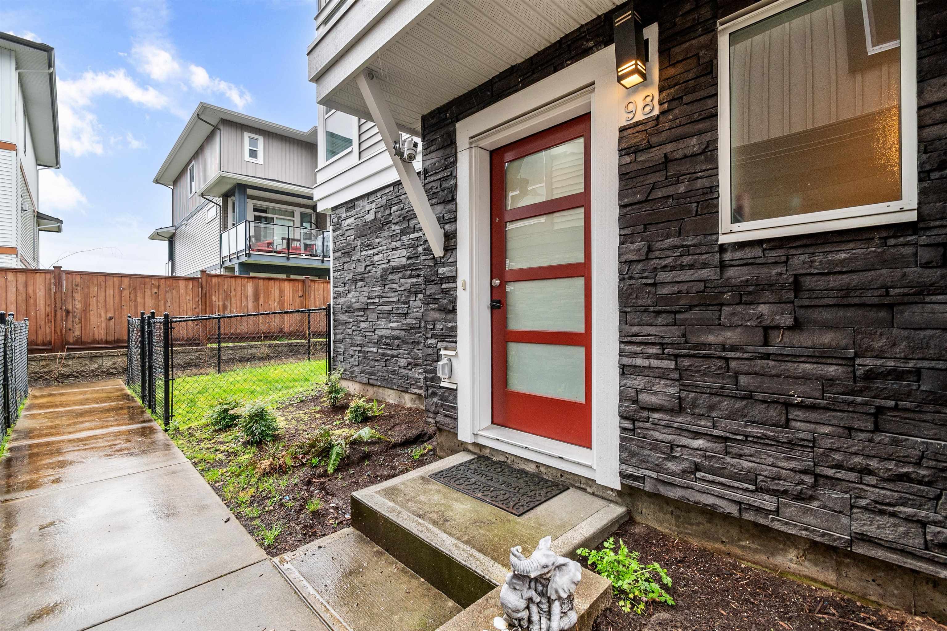 Townhouse for sale in Chilliwack, Chilliwack, 98 8413 Midtown Way, 263122630 | Realtylink.org