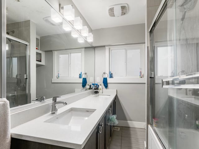 House for sale in Surrey, North Surrey, 12847 106 Avenue, 263122708 | Realtylink.org