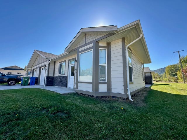 Townhouse for sale in Smithers, Smithers And Area, 101 1192 Vancouver Street, 263122795 | Realtylink.org