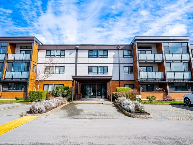 Apartment for sale in Richmond, Richmond, 107 3411 Springfield Drive, 263122944 | Realtylink.org