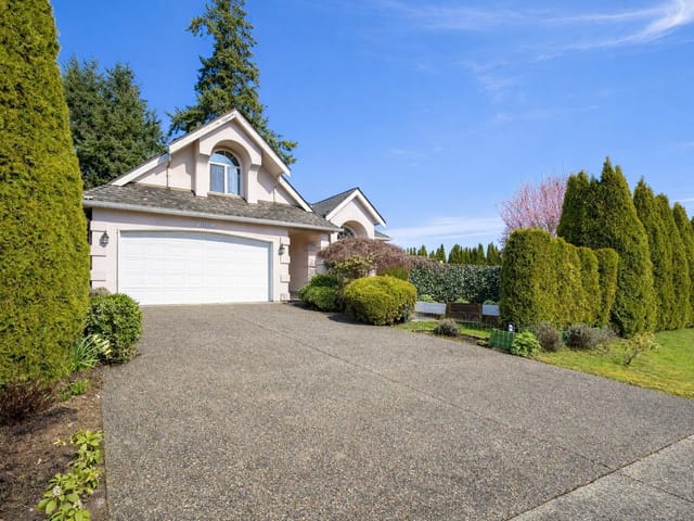 House for sale in White Rock, South Surrey White Rock, 16583 10 Avenue, 263123115 | Realtylink.org