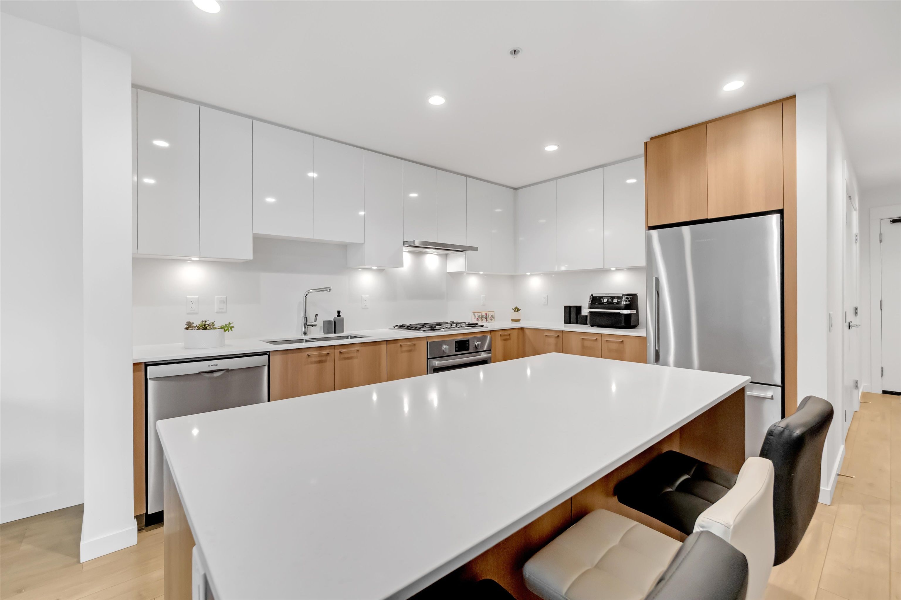 Apartment for sale in North Vancouver, North Vancouver, 303 715 W 15 Street, 263123190 | Realtylink.org