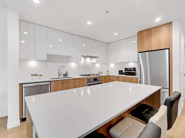 Apartment for sale in North Vancouver, North Vancouver, 303 715 W 15 Street, 263123190 | Realtylink.org