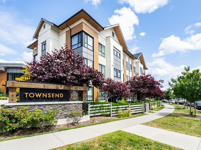 Townhouse for sale in Surrey, Surrey, 93 15111 Edmund Drive, 263123232 | Realtylink.org