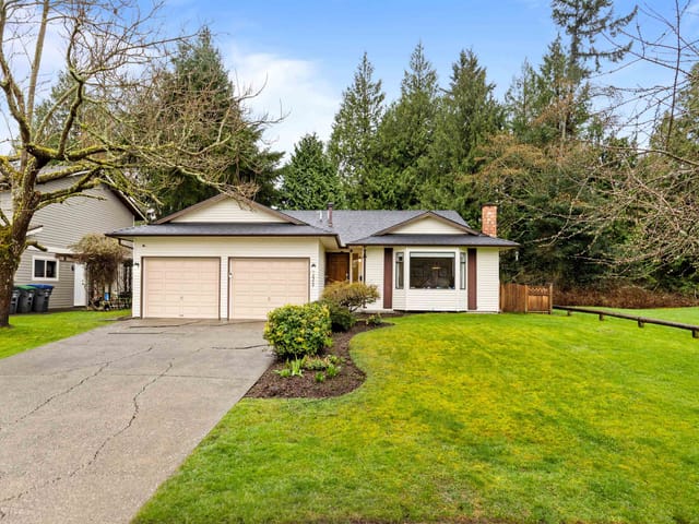 House for sale in Surrey, South Surrey White Rock, 14304 18 Avenue, 263123334 | Realtylink.org