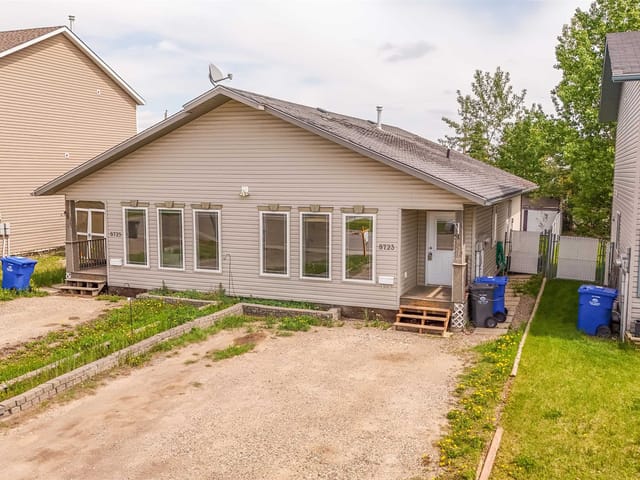 Duplex for sale in Fort St. John, Fort St. John, 8725 79a Street, 263123446 | Realtylink.org