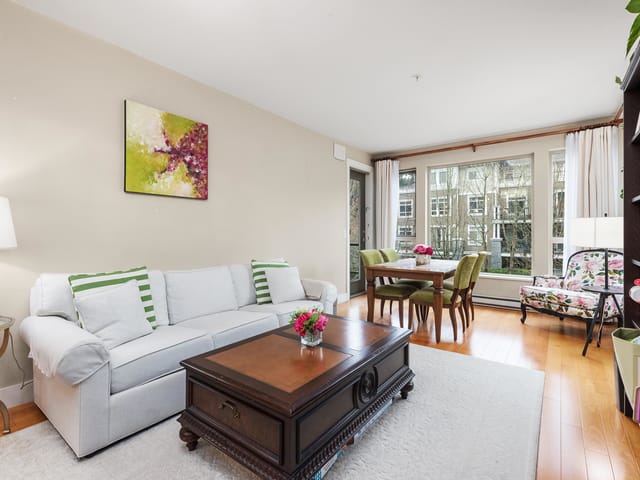 Apartment for sale in Vancouver, Vancouver West, 202 6268 Eagles Drive, 263123458 | Realtylink.org