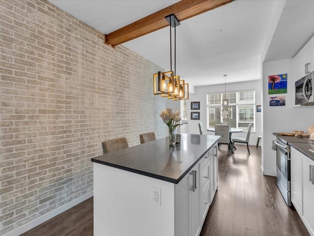 Apartment for sale in Surrey, Cloverdale, 32 18681 68 Avenue, 263123471 | Realtylink.org