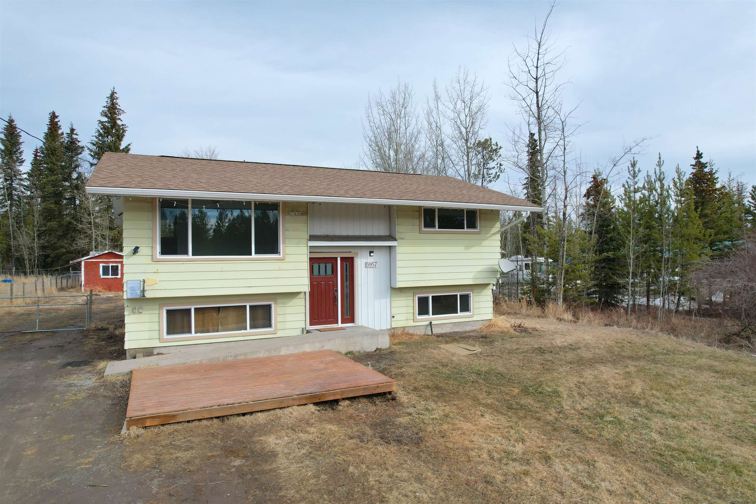 House for sale in 100 Mile House, 100 Mile House, 5957 Little Fort 24 Highway, 263123534 | Realtylink.org