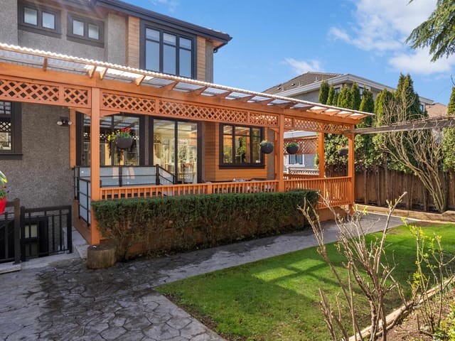 House for sale in Vancouver, Vancouver West, 1041 W 58th Avenue, 263123599 | Realtylink.org