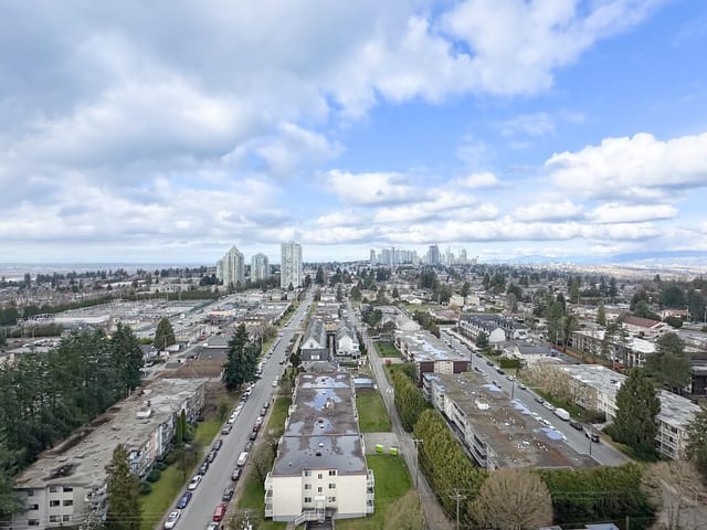 Apartment for sale in Burnaby, Burnaby South, 2105 7088 Salisbury Avenue, 263123618 | Realtylink.org