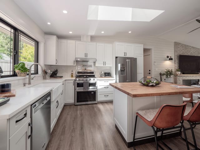 House for sale in Gibsons, Sunshine Coast, 655 Dougall Road, 263123657 | Realtylink.org