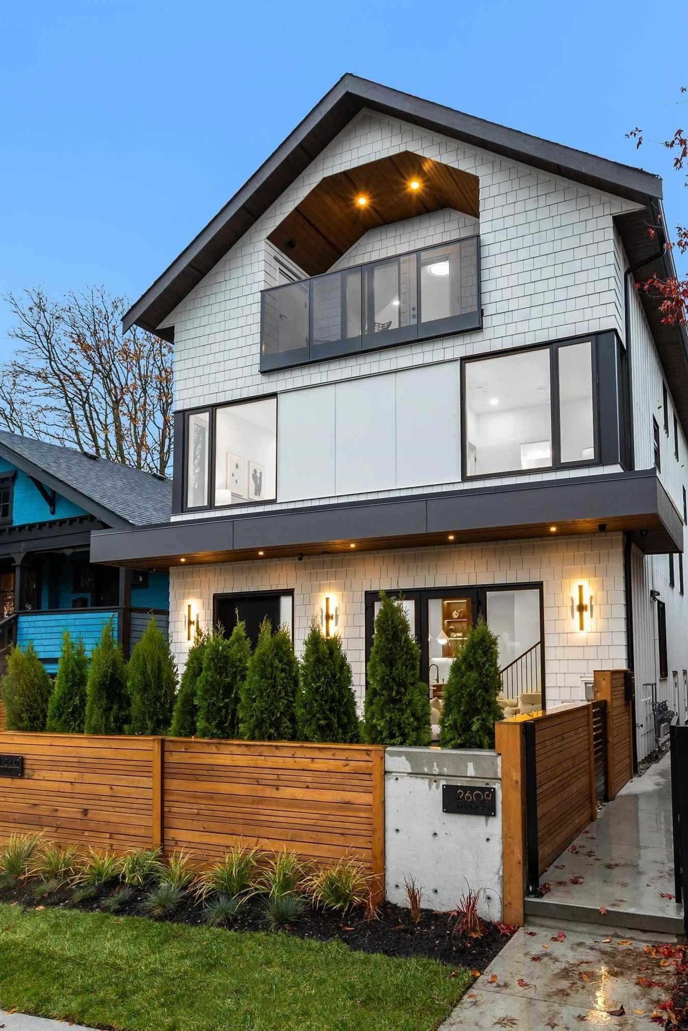 1/2 Duplex for sale in Vancouver, Vancouver East, 2609 Dundas Street, 263123658 | Realtylink.org